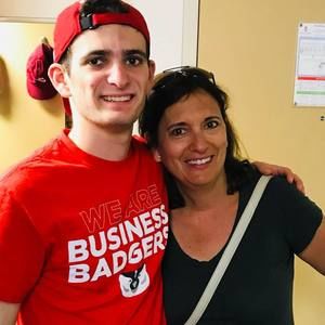 Meet your Posher, Leah